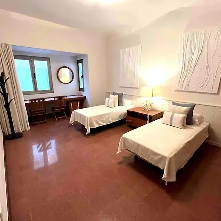 Luxury Beachfront Las Canteras