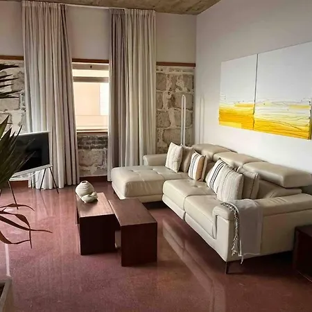 Luxury Beachfront Las Canteras Apartment