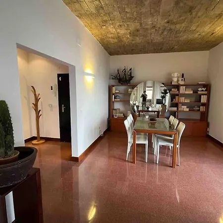 Luxury Beachfront Las Canteras Apartment